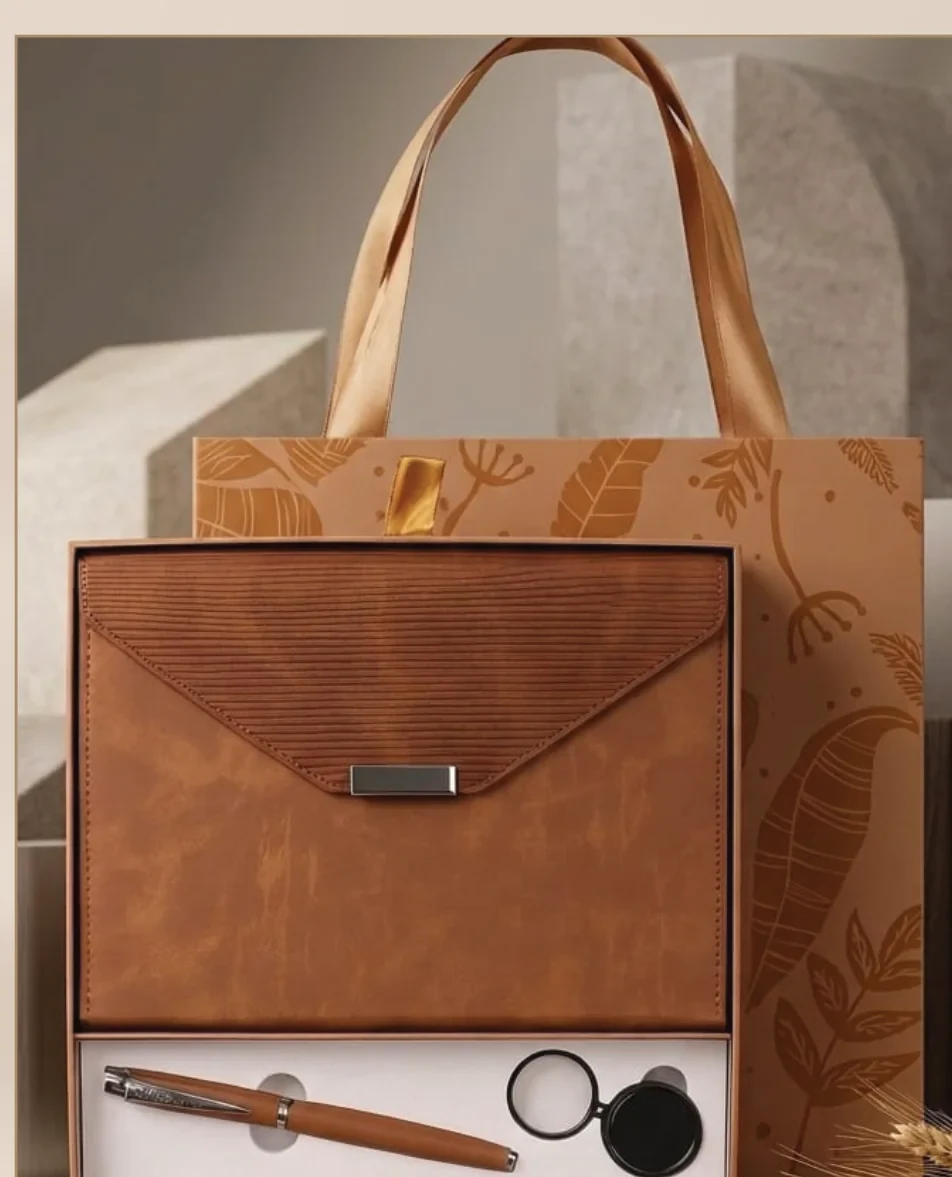 Deluxe 3-in-1 Corporate Essentials Set (TWC-027) - TohfaWohfa Corporate Gift