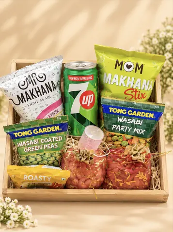 Dry Fruits & Savouries Hamper