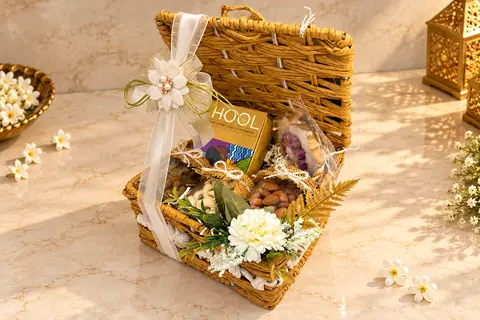 Jute Basket Festive Hamper, complete arrangement
